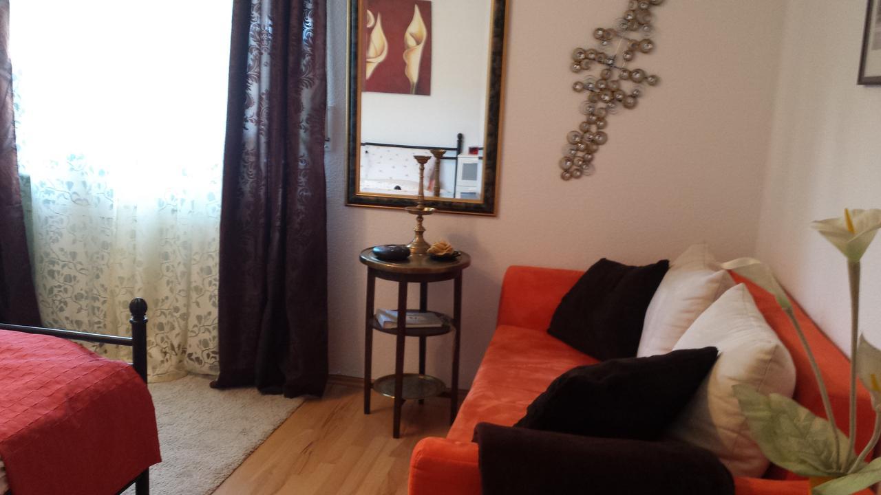 Ferienwohnung Rosentraum Oberotterbach Extérieur photo