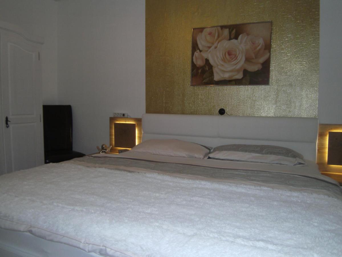 Ferienwohnung Rosentraum Oberotterbach Extérieur photo